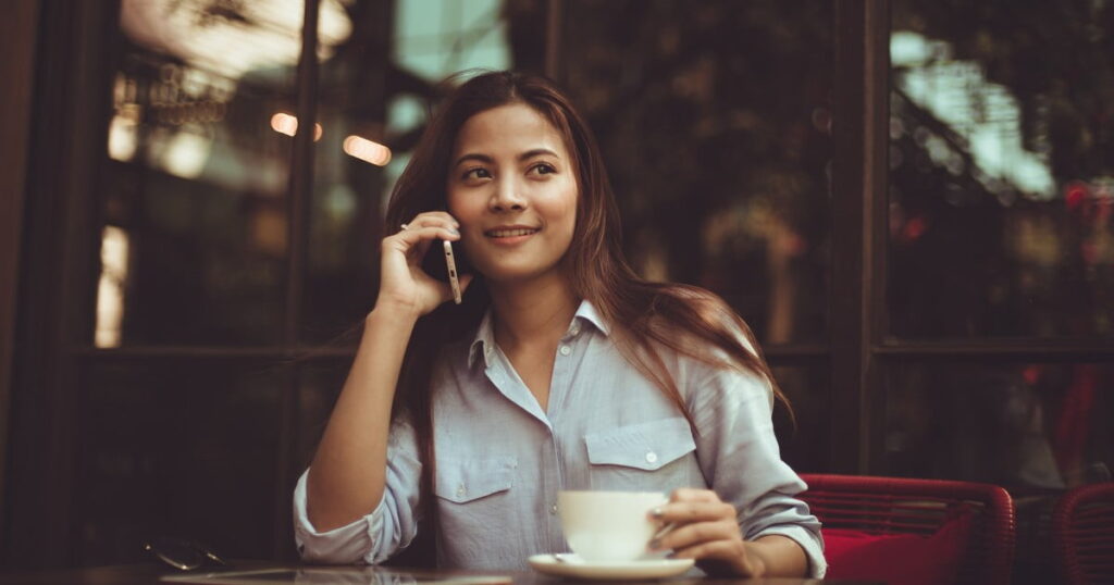 Conversación telefónica en inglés, guía en audio